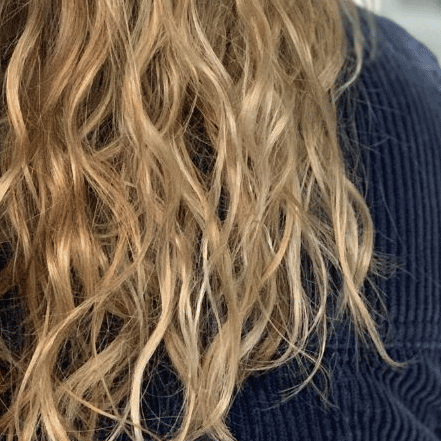 hydrated blonde wavy hair
